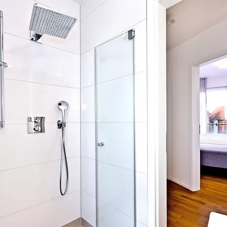 City Marina, Cm18-7 Apartment