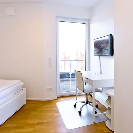 City Marina, Cm18-7 Apartment