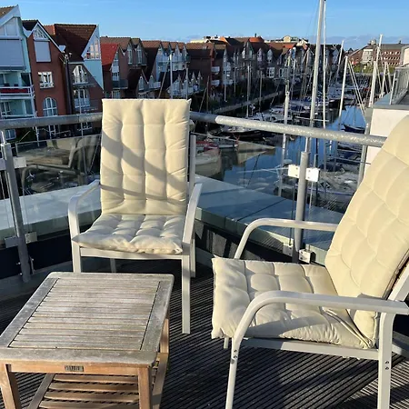 City Marina, Cm18-7 *